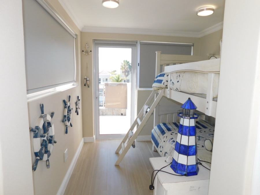 4 Bedroom Property for Sale in Harbour Island Western Cape